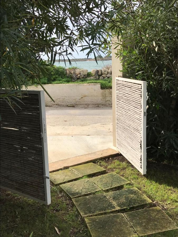 Villa Casa Sugli Scogli Fontane Bianche Exterior foto